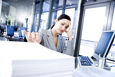 如何判斷是否存在勞動關系？